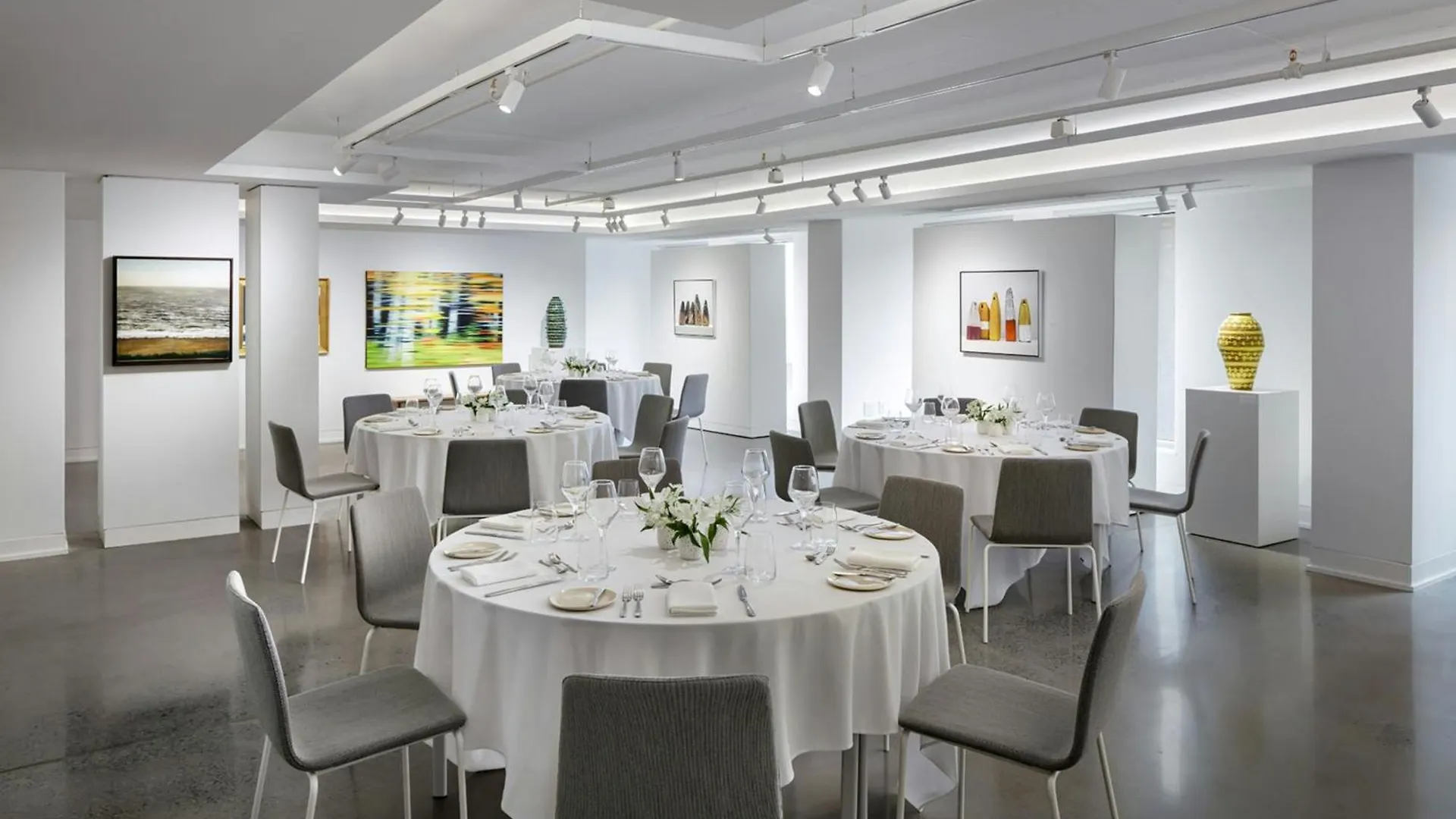 Muir, A Luxury Collection Hotel, هاليفاكس كندا